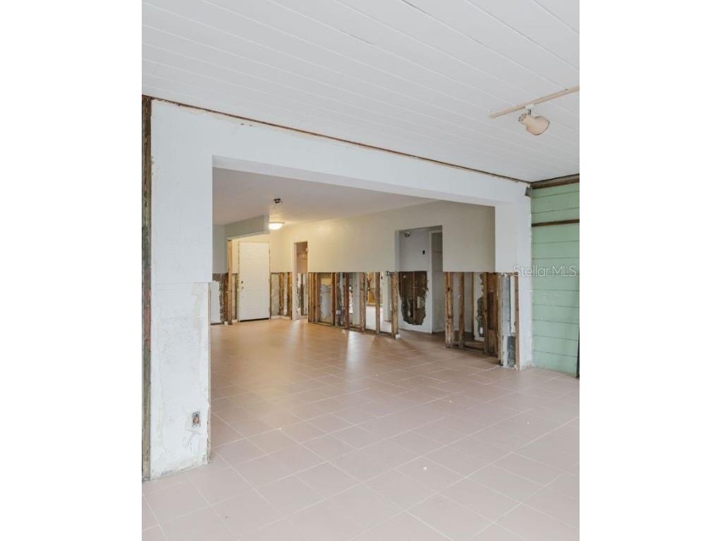 17401 1st Street E Redington Shores FL 33708 O6300347 image3