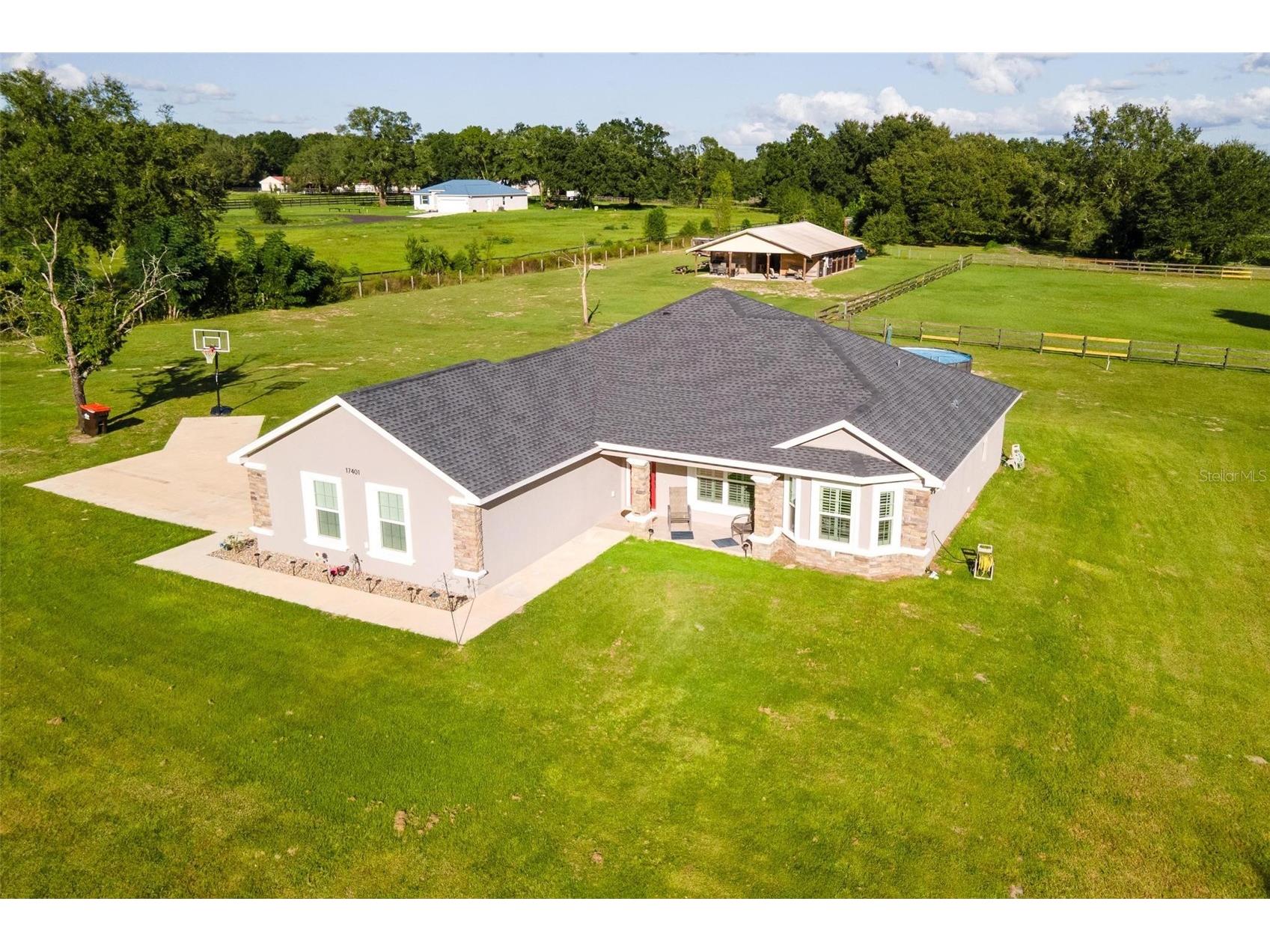 17401 SE 150th Avenue Road Weirsdale FL 32195 G5103585 image1