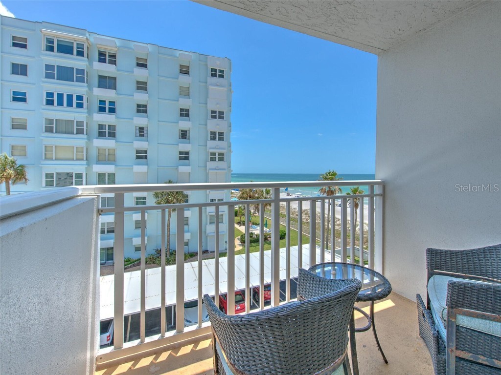 17408 Gulf Boulevard #403 Redington Shores FL 33708 - GULF OF MEXICO T3498513 image1