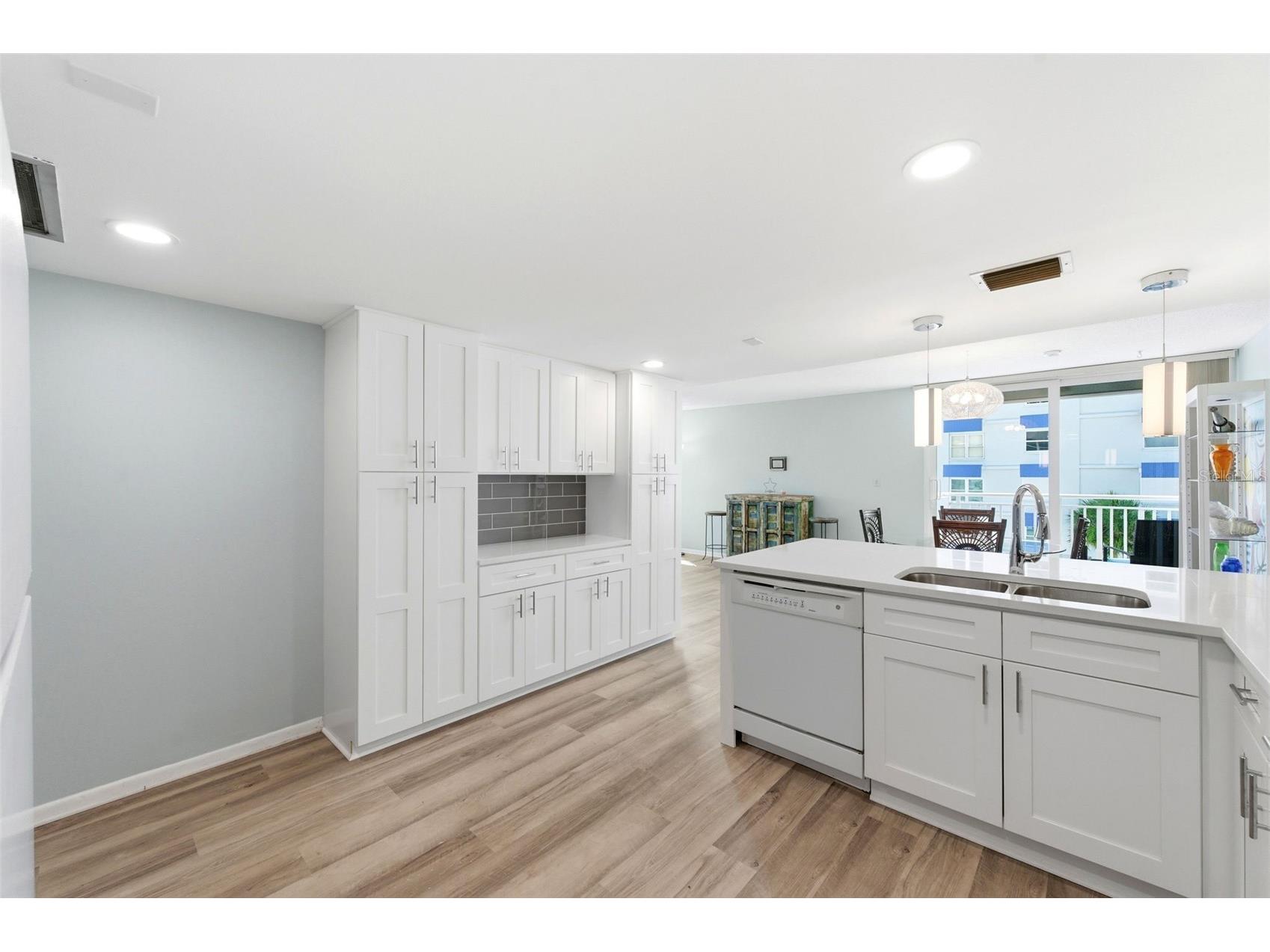 17408 Gulf Boulevard #403 Redington Shores FL 33708 - GULF OF MEXICO TB8514699 image18
