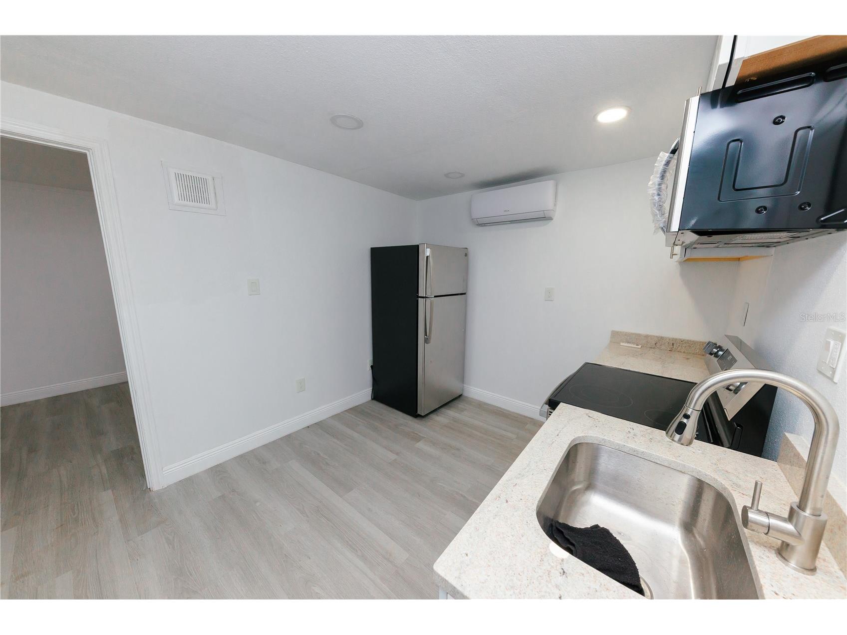 1741 Fairfield Street #B Holiday FL 34691 TB8434336 image3