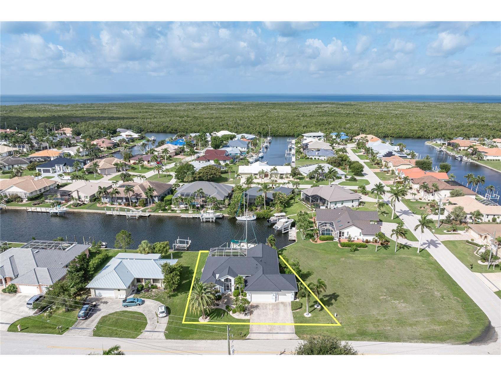 1741 Suzi Street Punta Gorda FL 33950 C7526685 image2