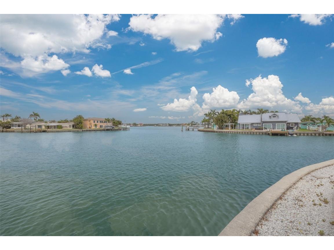 17411 1st Street E Redington Shores FL 33708 - INTRACOASTAL TB8339714 image6