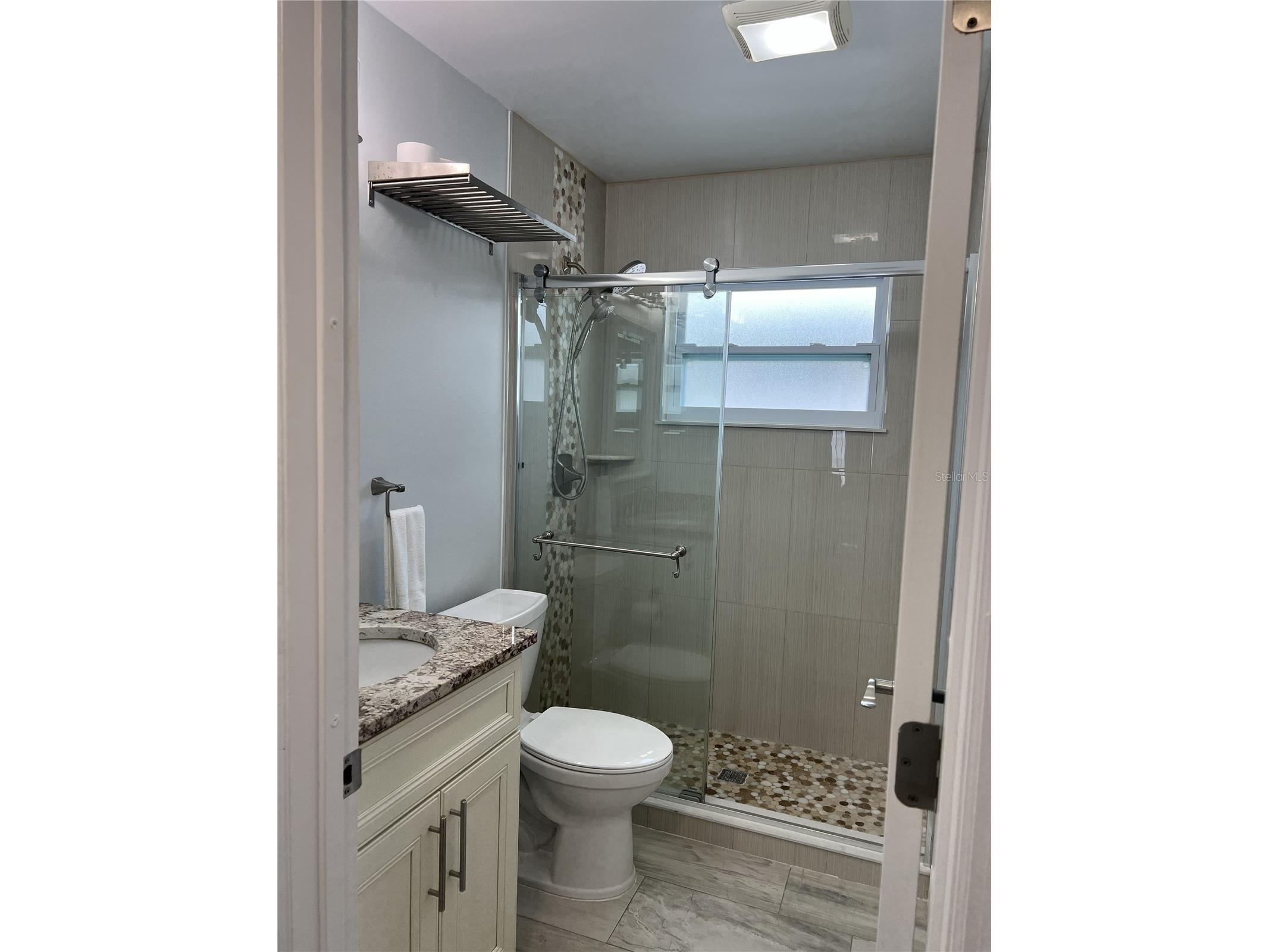 1742 8th Street Sarasota FL 34236 A4688413 image10