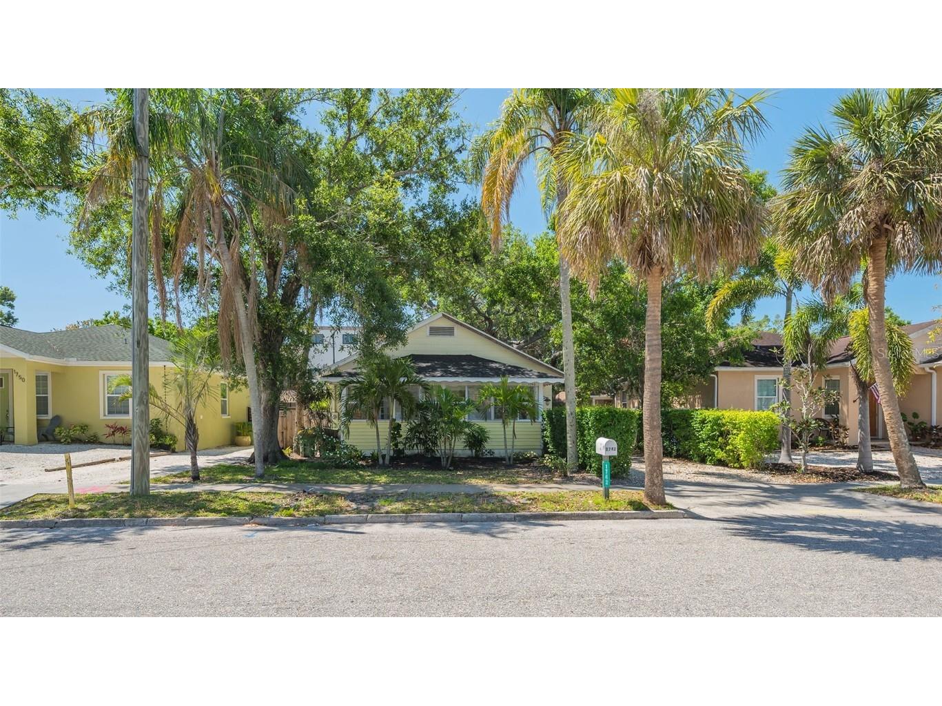 1742 9th Street Sarasota FL 34236 A4649718 image1