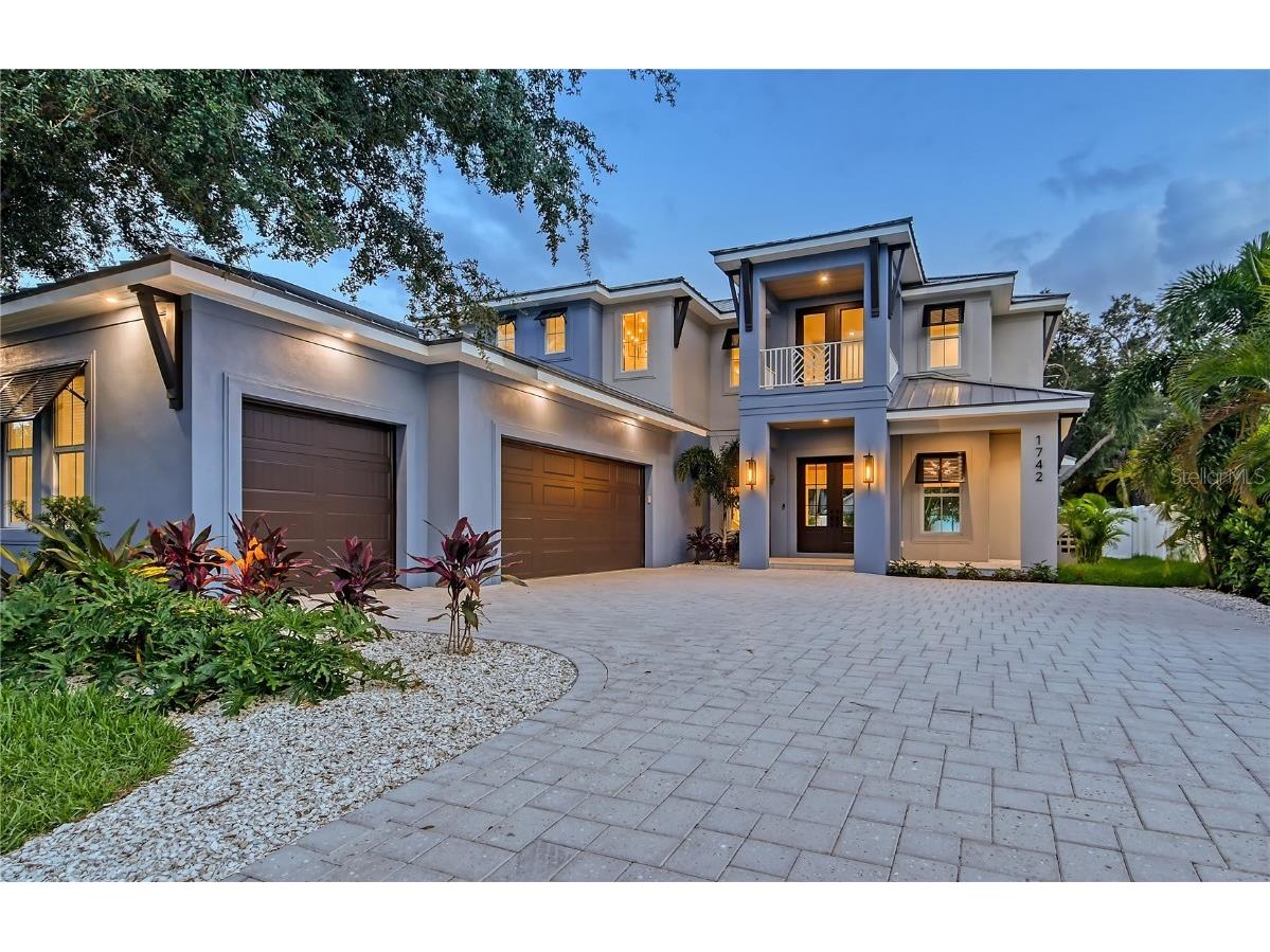 1742 Alta Vista Street Sarasota FL 34236 A4584432 image1