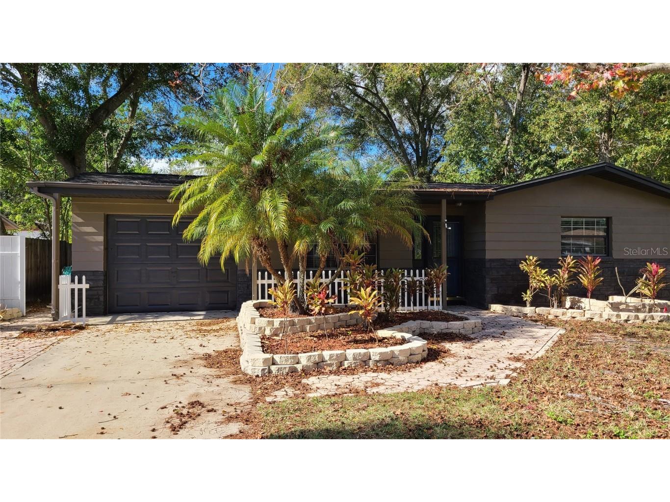 1742 Cardinal Dr Clearwater FL 33759 U8185069 image1