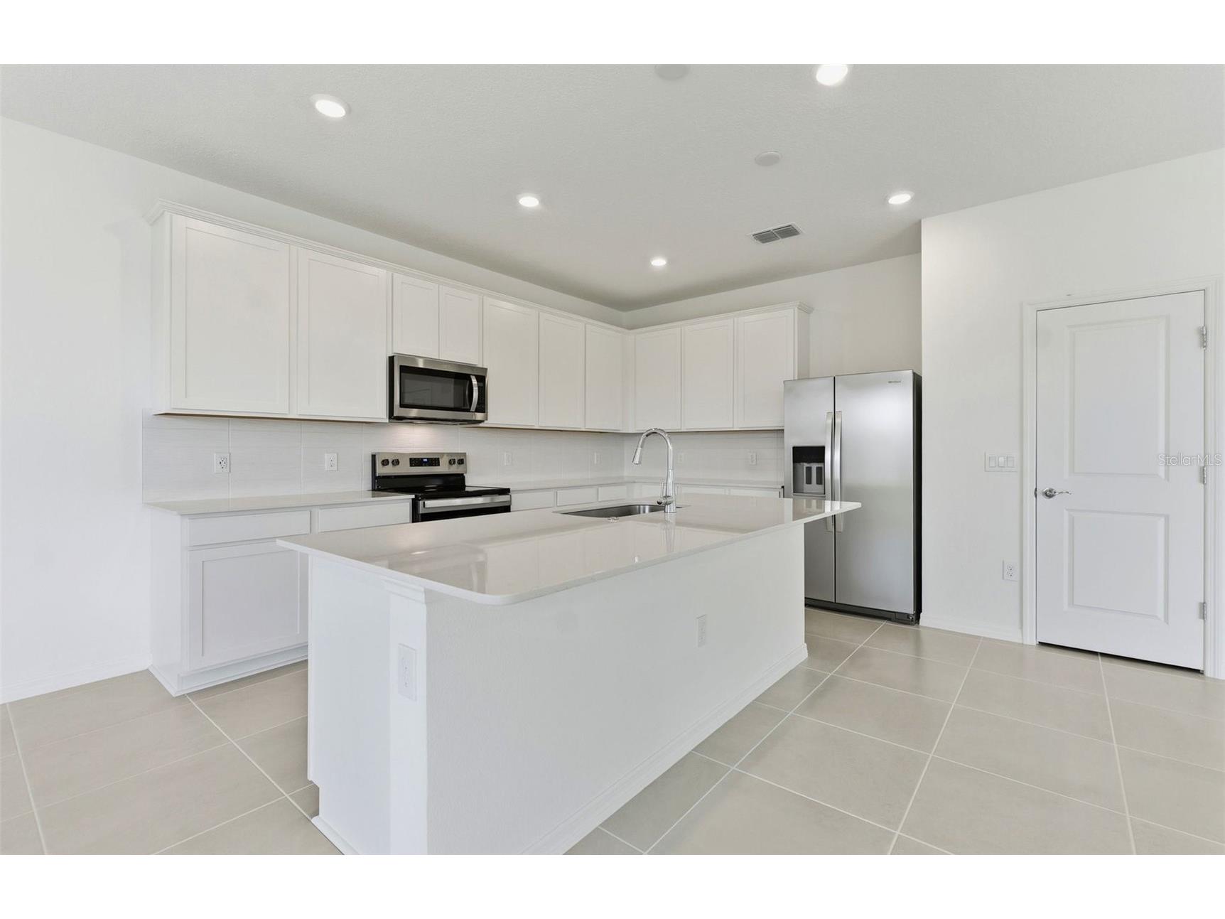 1742 Ruby Lane Lake Alfred FL 33850 TB8462485 image2