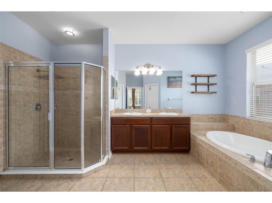 17425 New Cross Circle Lithia FL 33547 TB8453790 image23