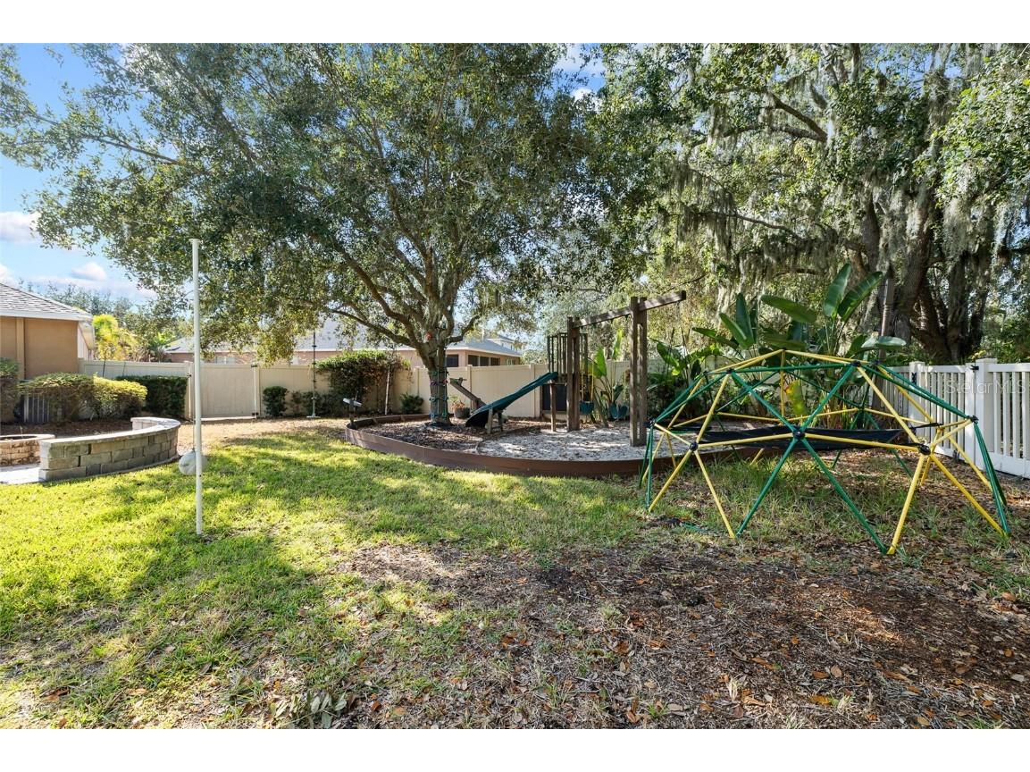 17425 New Cross Circle Lithia FL 33547 TB8453790 image40