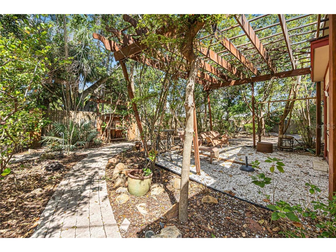 1743 8th Street Sarasota FL 34236 A4647457 image41