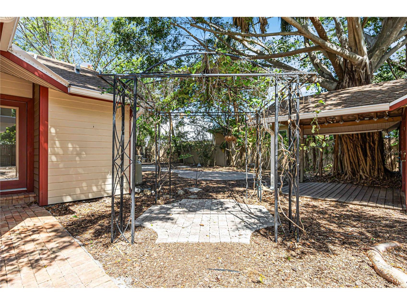 1743 8th Street Sarasota FL 34236 A4695550 image41