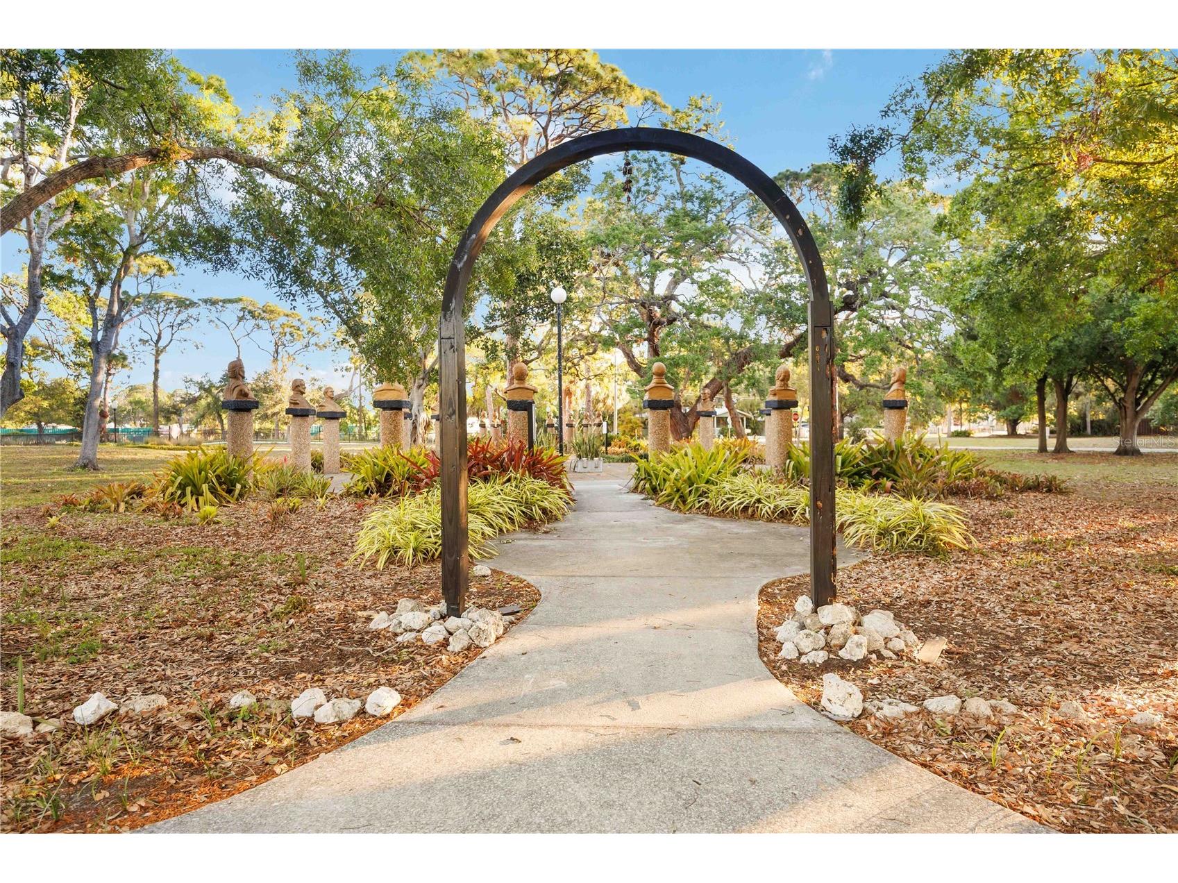 1743 8th Street Sarasota FL 34236 A4695550 image49