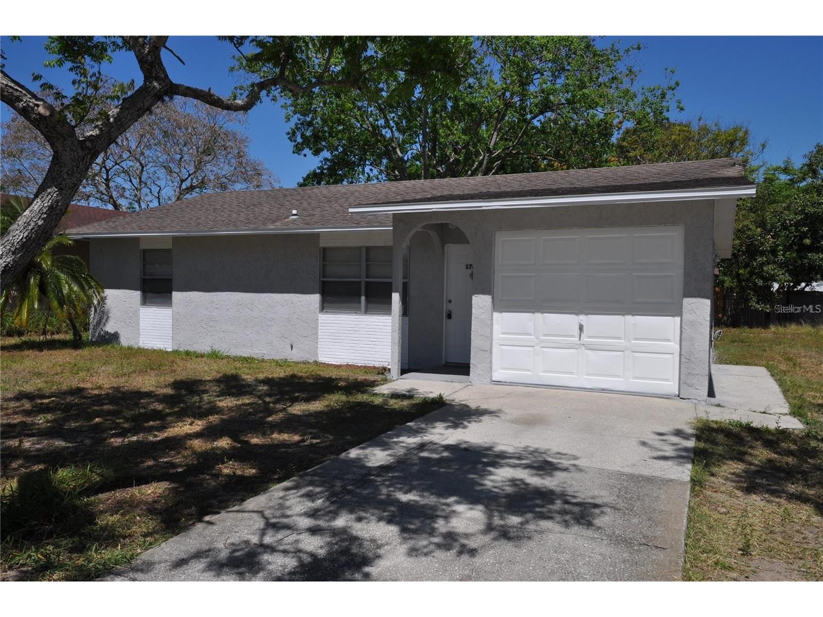 1743 Avenue C NE Winter Haven FL 33881 L4961926 image1