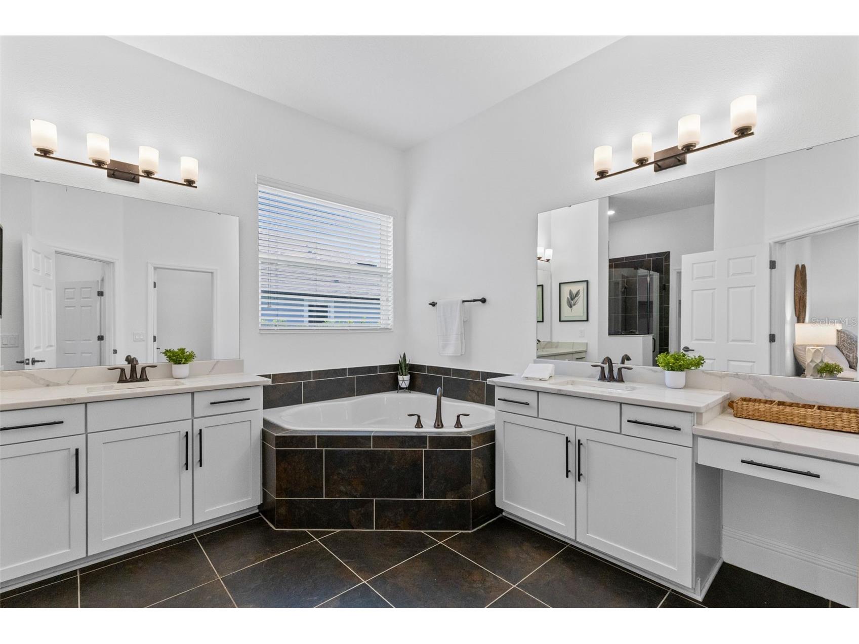 1743 Fullers Oak Loop Winter Garden FL 34787 O6419299 image18