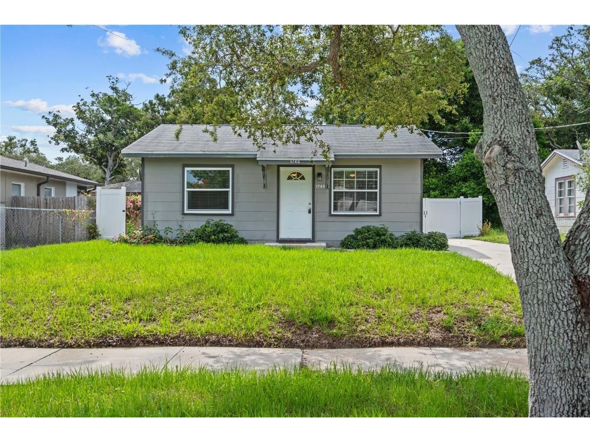 1743 Fulton Avenue Clearwater FL 33755 TB8397641 image1