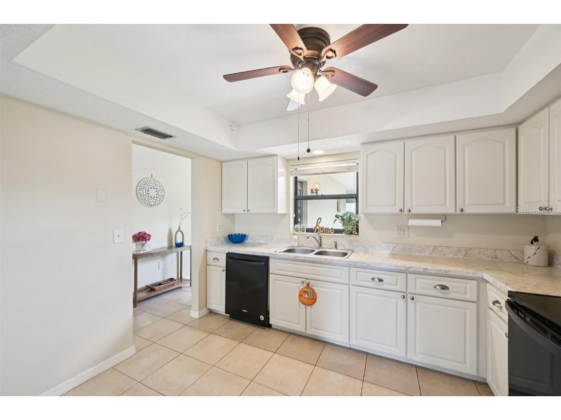 1743 Lake Place #1743-B Venice FL 34293 - CLAW LAKE A4661103 image9