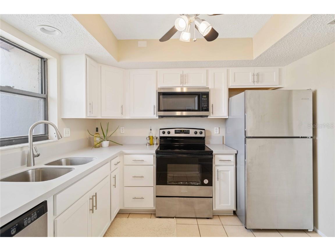 1743 Lake Place #1743C Venice FL 34293 - COMMUNITY POND N6140158 image12