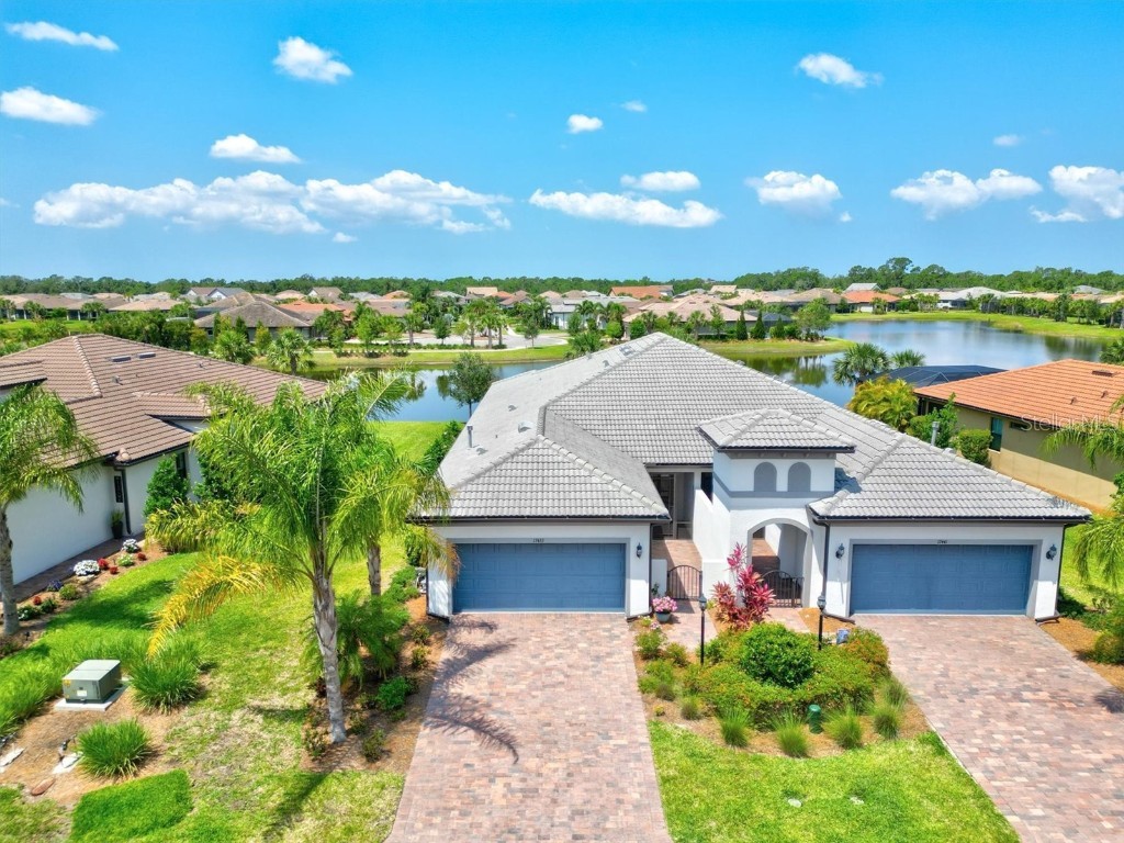 17433 Hampton Falls Terrace Bradenton FL 34211 A4570918 image1