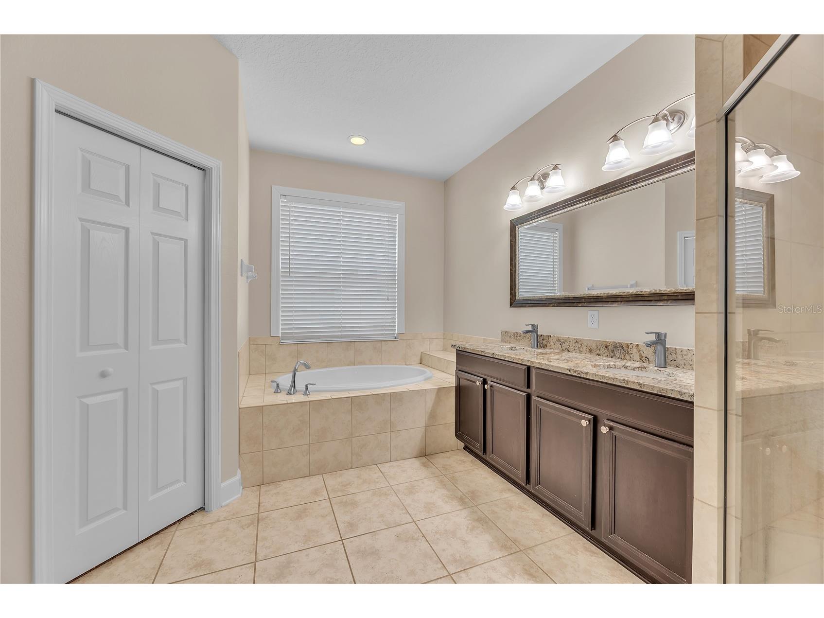 17433 New Cross Circle Lithia FL 33547 TB8512609 image14