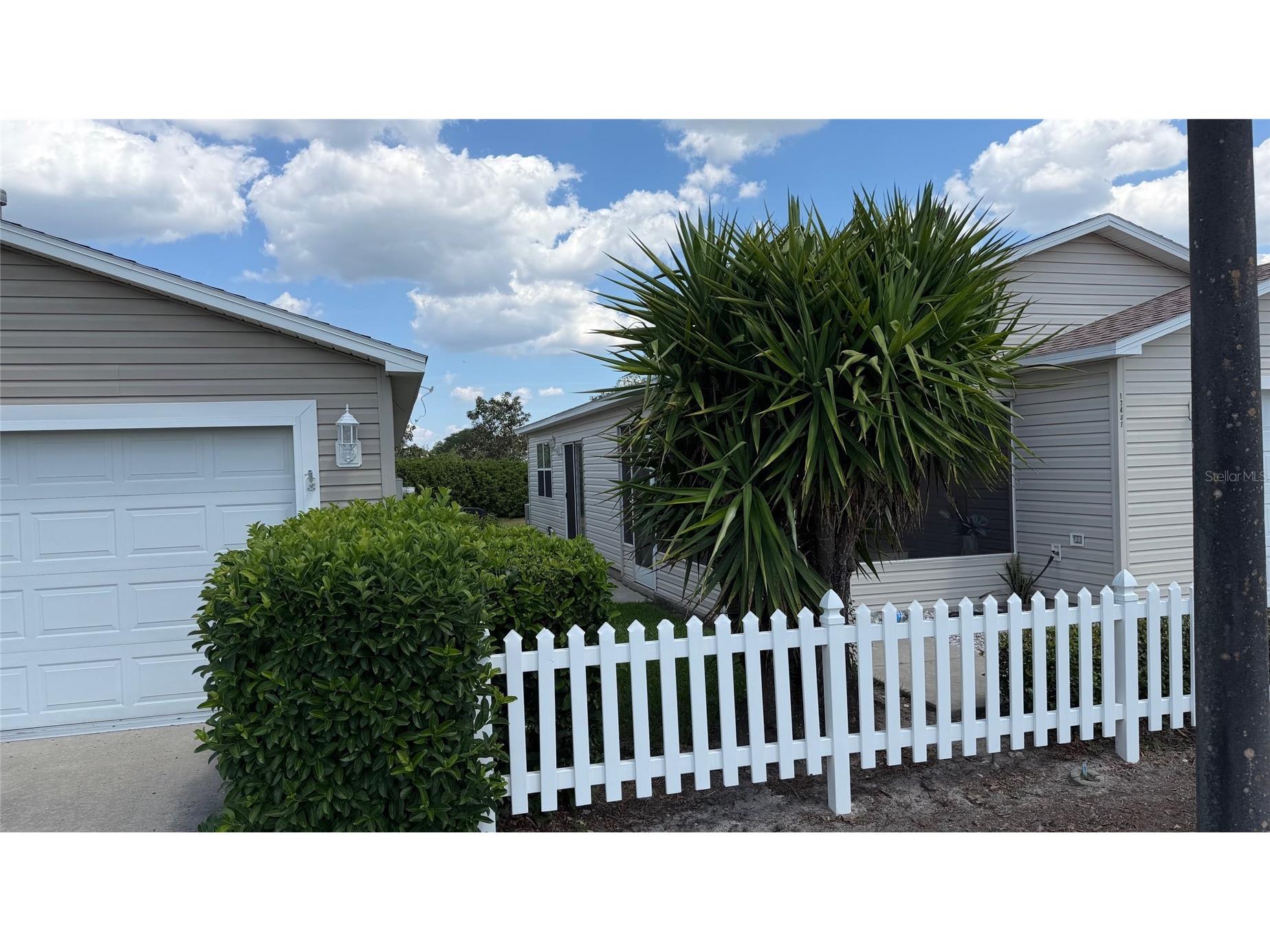 17437 SE 82nd Albemarle Avenue The Villages FL 32162 A4689824 image3
