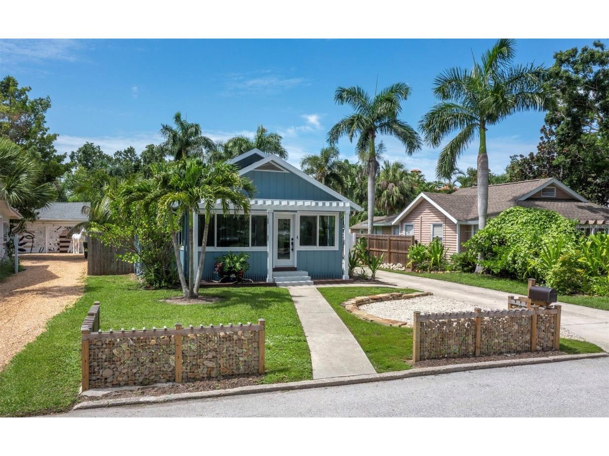 1744 Irving Street Sarasota FL 34236 A4657636 image1