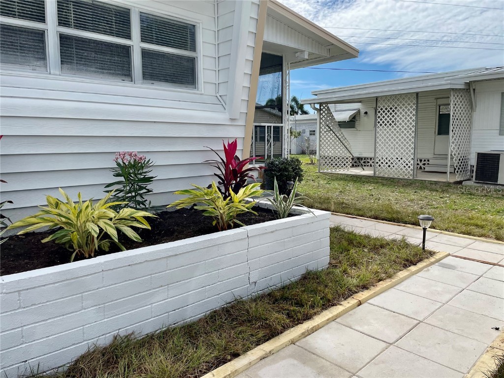 1744 Midlothian Street Sarasota FL 34234 A4558980 image1