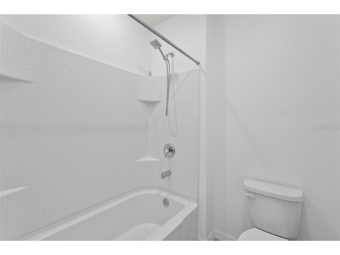 17448 Harvest Moon Way Bradenton FL 34211 A4670281 image41