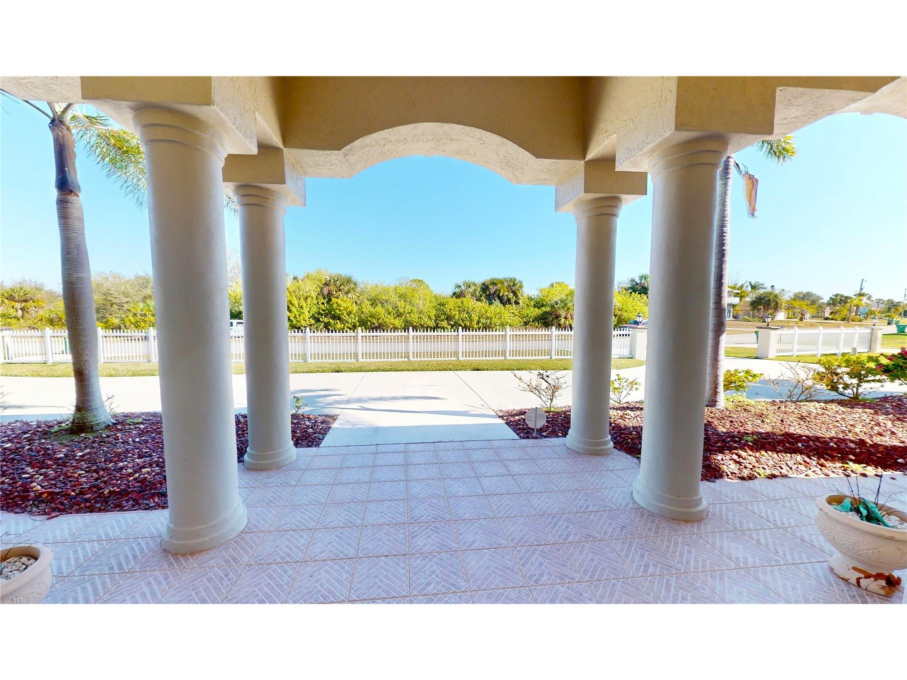 17449 Ohara Drive Port Charlotte FL 33948 - MANCHESTER WATERWAY C7522283 image3