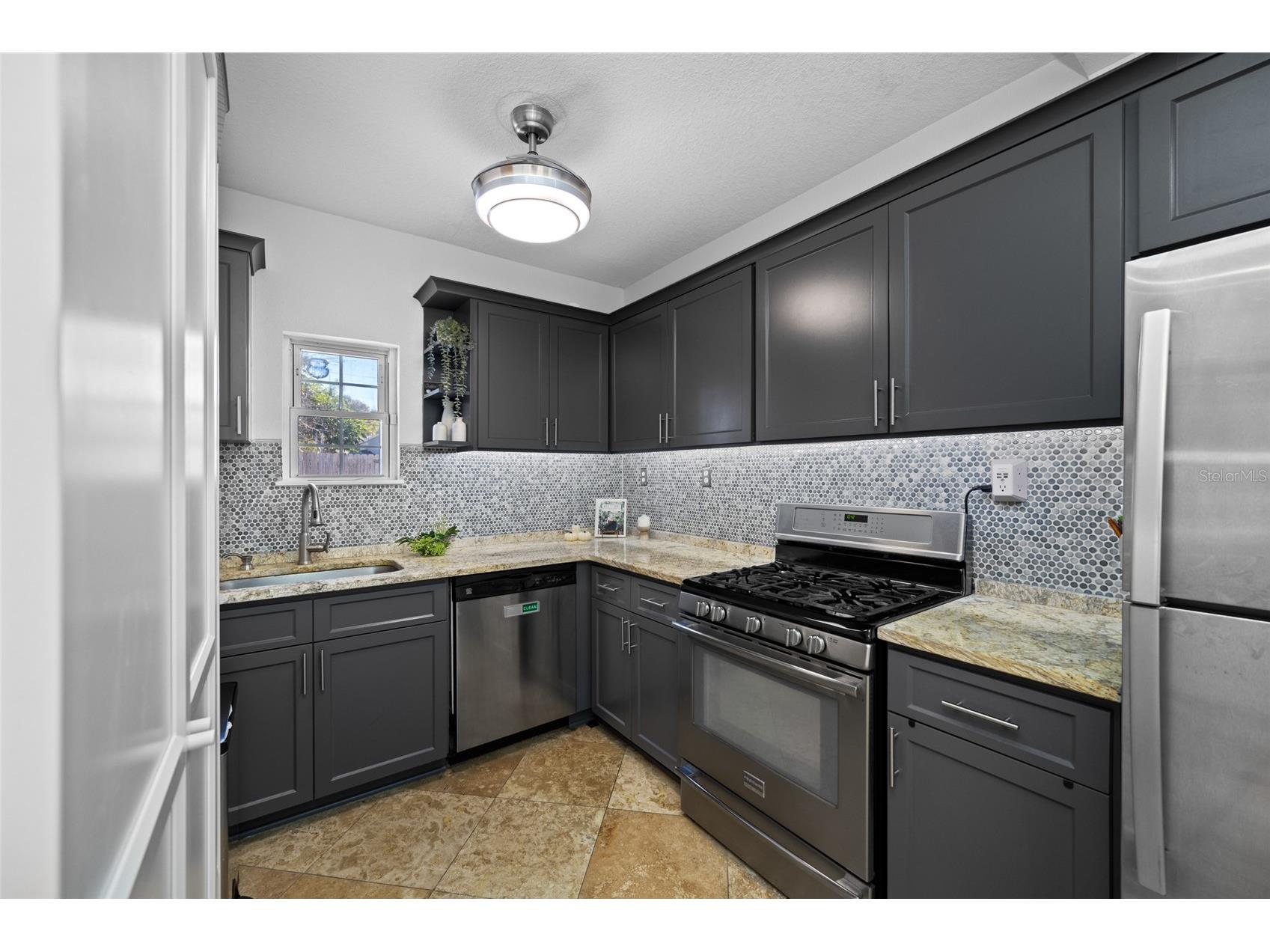 1745 11th Avenue N Saint Petersburg FL 33713 TB8472726 image23