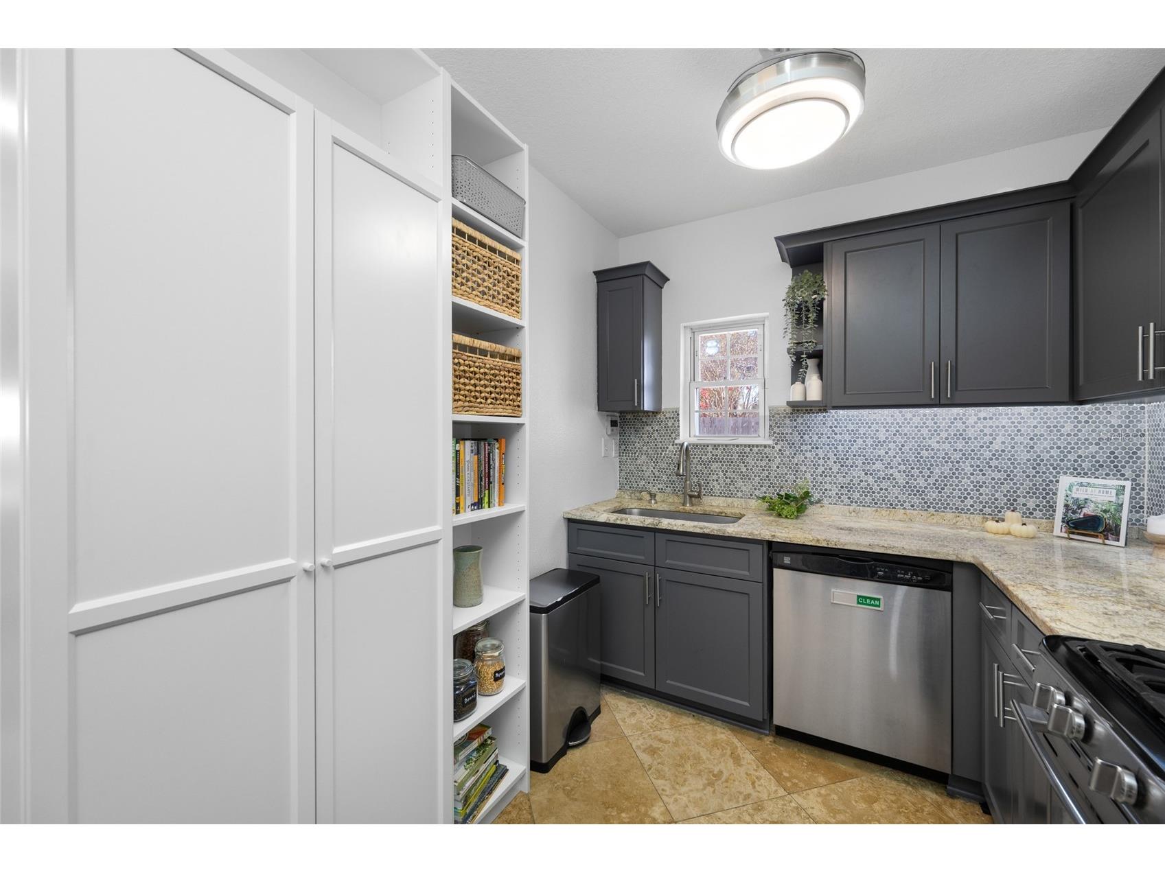 1745 11th Avenue N Saint Petersburg FL 33713 TB8472726 image24