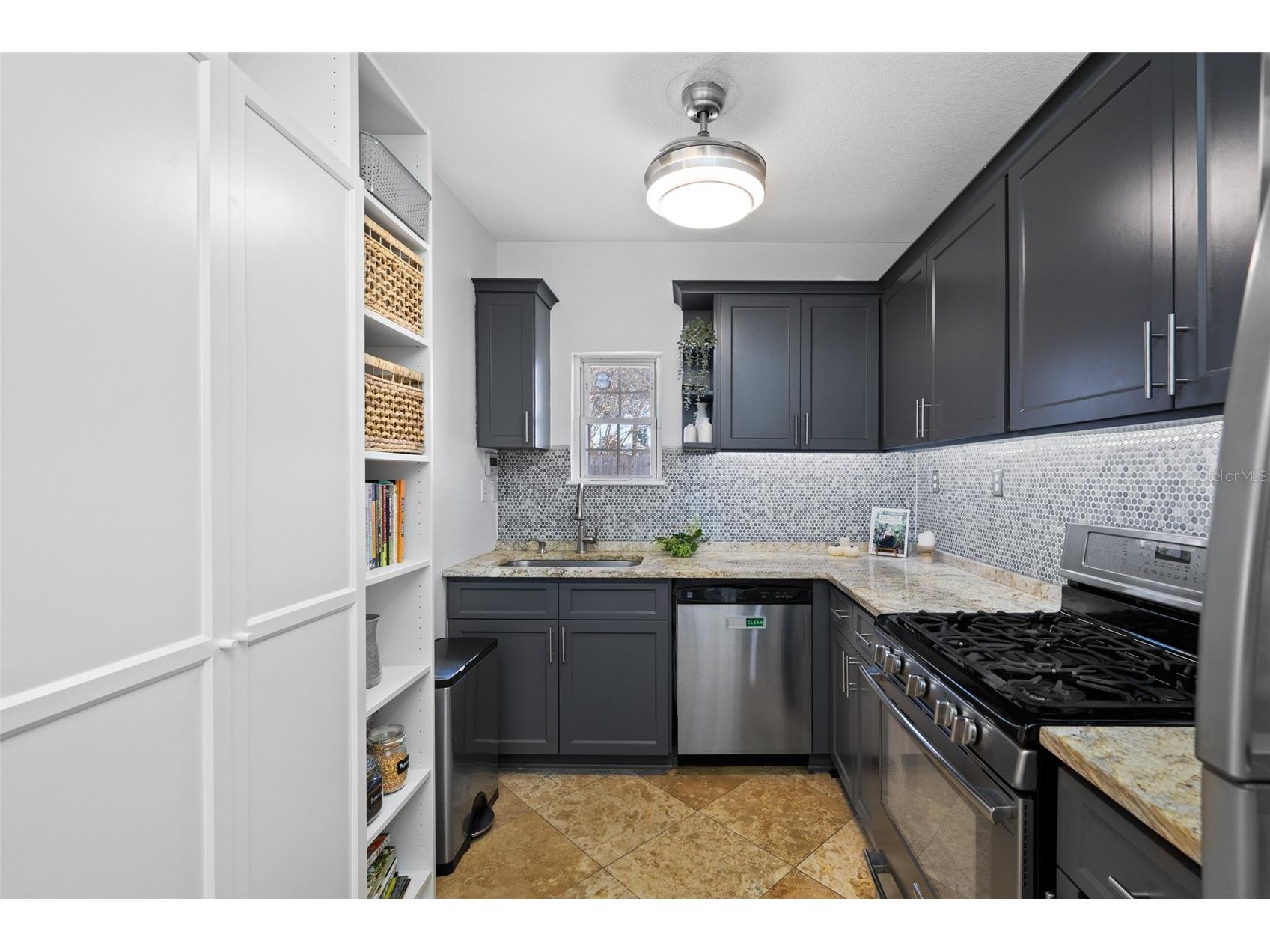 1745 11th Avenue N Saint Petersburg FL 33713 TB8472726 image26