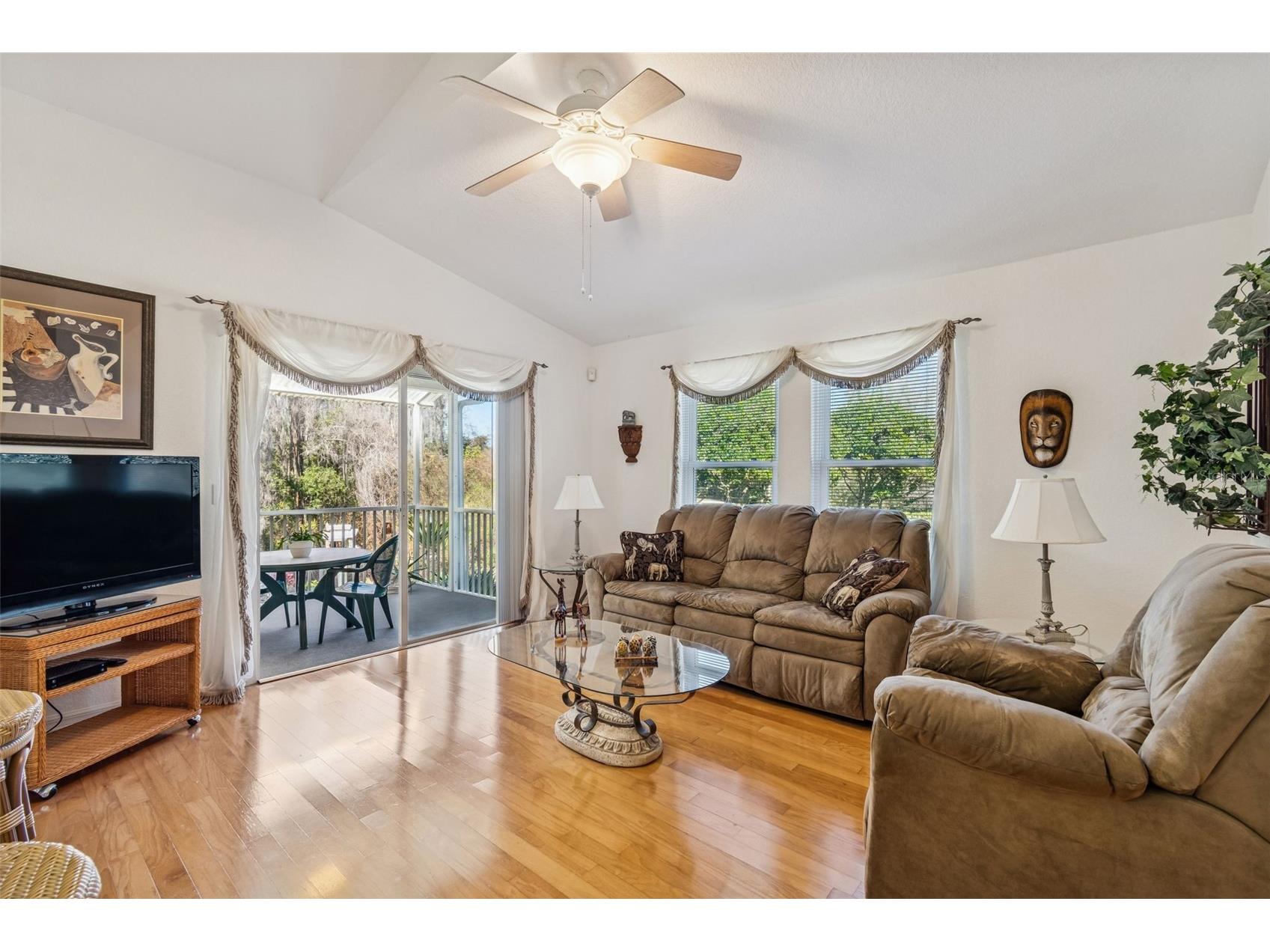 1745 Heron Cove Drive Lutz FL 33549 TB8474562 image11