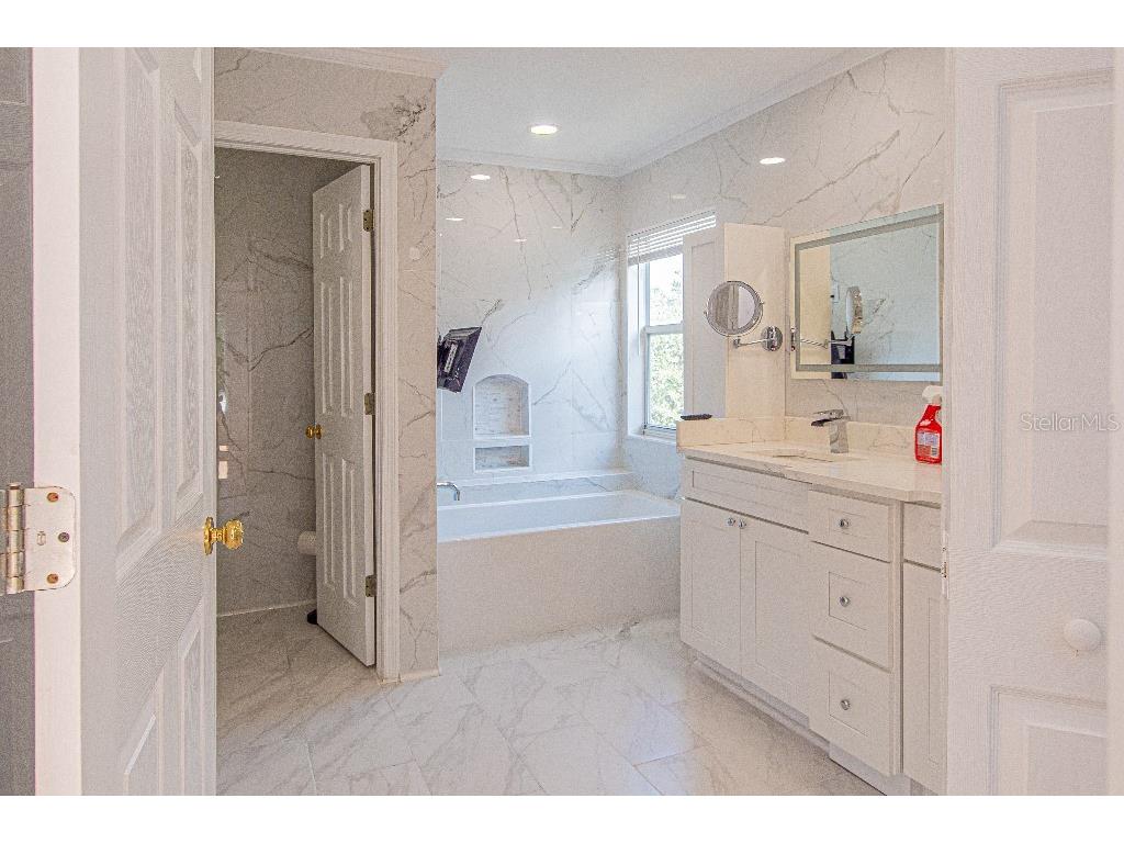 1745 Oak Pond Court Oldsmar FL 34677 TB8527516 image11