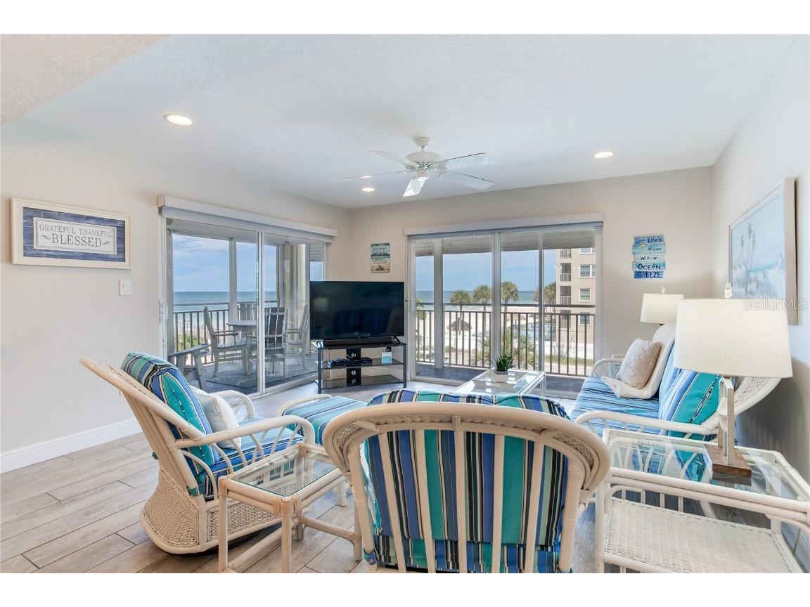 17450 Gulf Boulevard #206 Redington Shores FL 33708 - GULF OF MEXICO TB8425336 image10