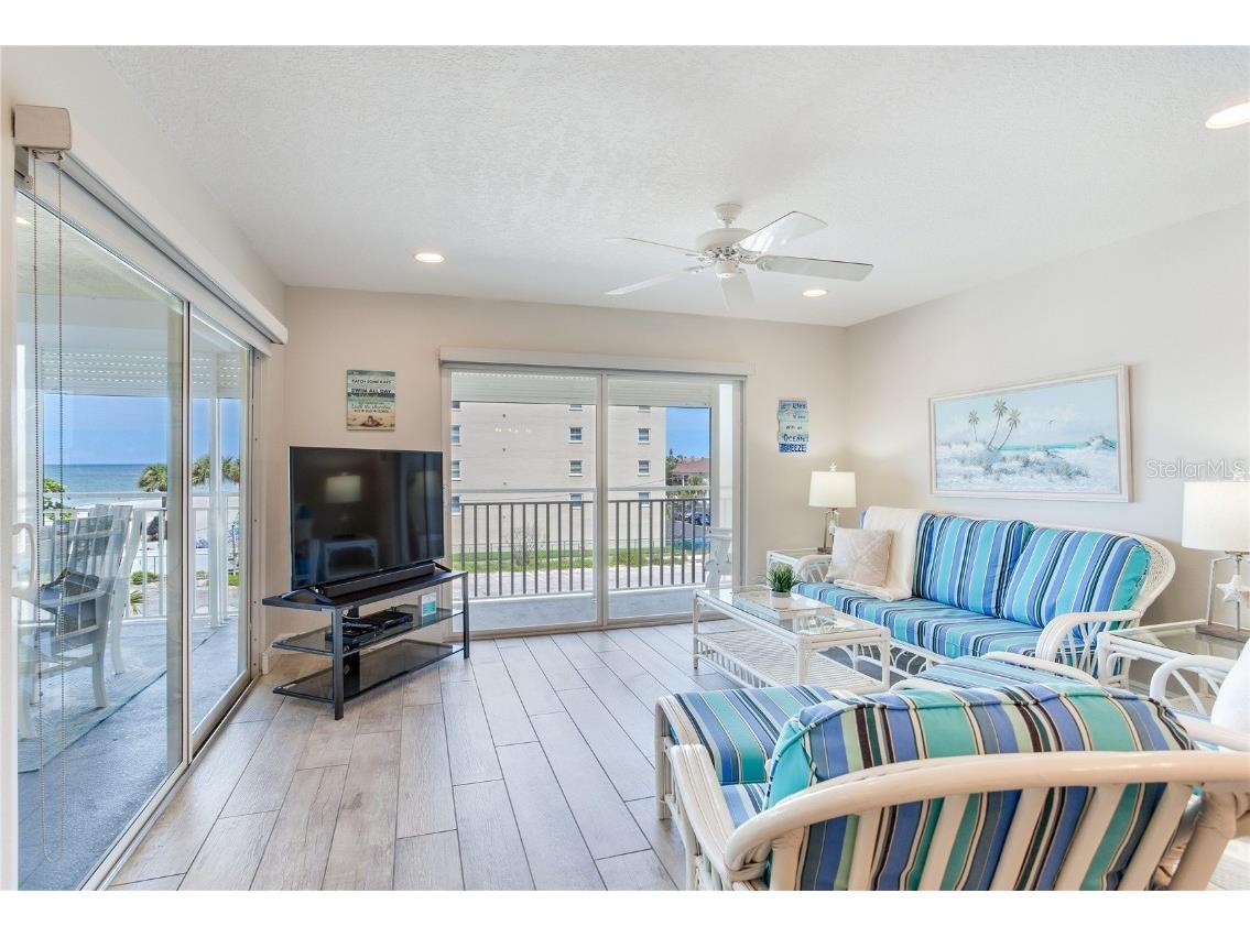17450 Gulf Boulevard #206 Redington Shores FL 33708 - GULF OF MEXICO TB8425336 image12