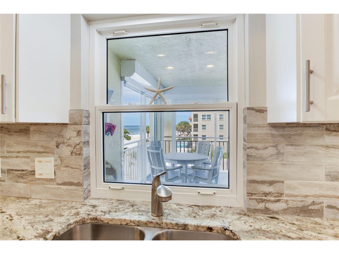 17450 Gulf Boulevard #206 Redington Shores FL 33708 - GULF OF MEXICO TB8425336 image29