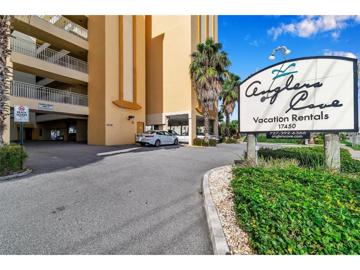 17450 Gulf Boulevard #306 Redington Shores FL 33708 - GULF OF MEXICO TB8439182 image1