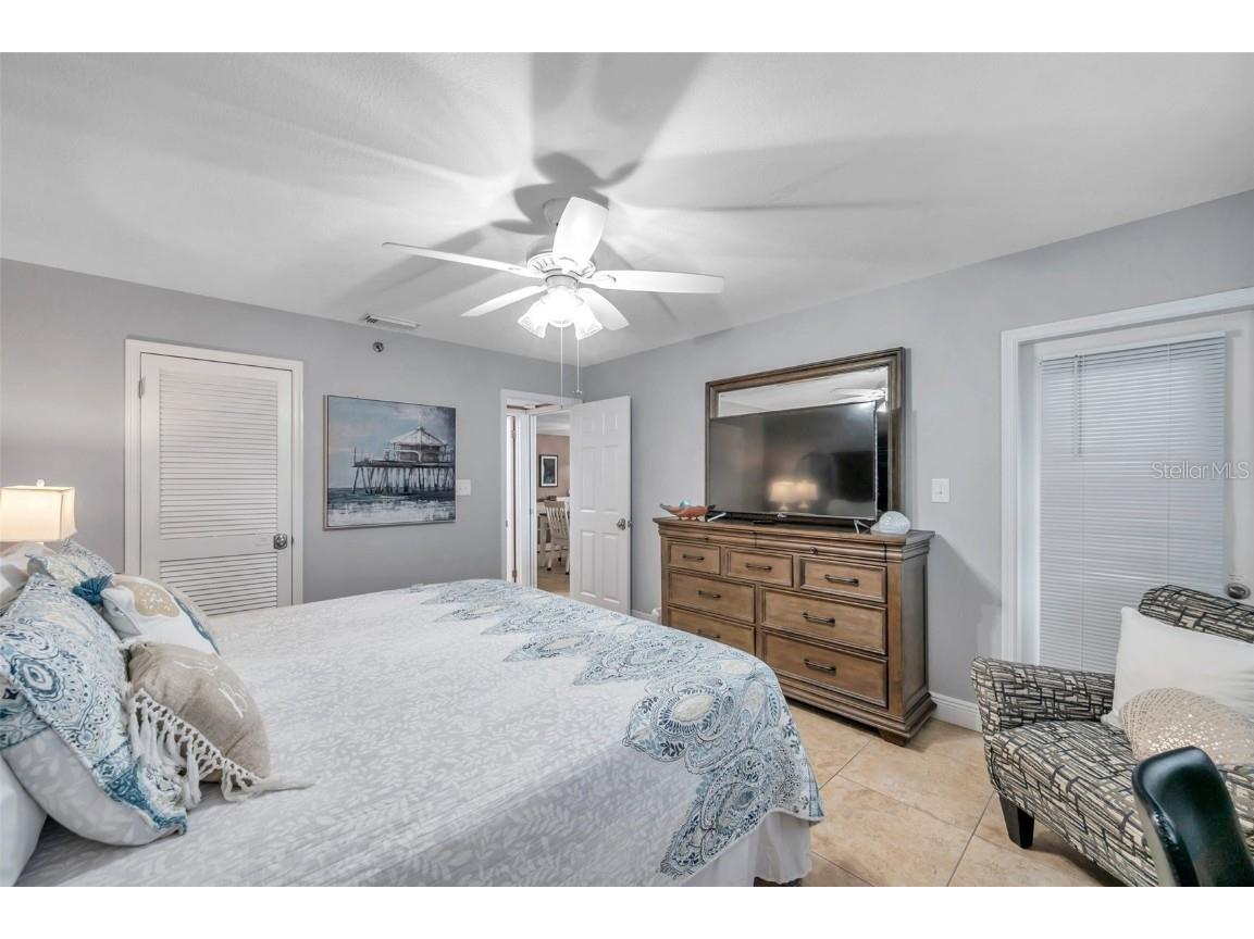 17450 Gulf Boulevard #306 Redington Shores FL 33708 - GULF OF MEXICO TB8439182 image25