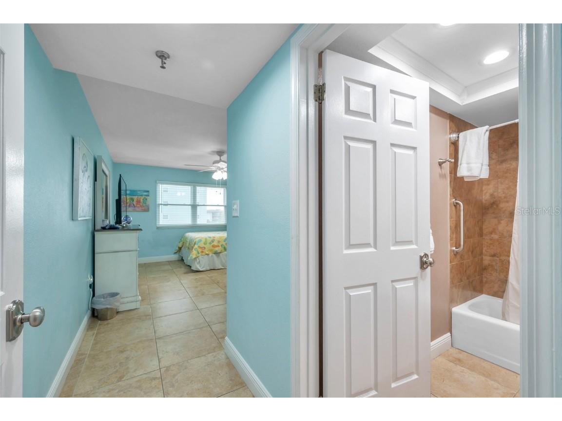 17450 Gulf Boulevard #306 Redington Shores FL 33708 - GULF OF MEXICO TB8439182 image33