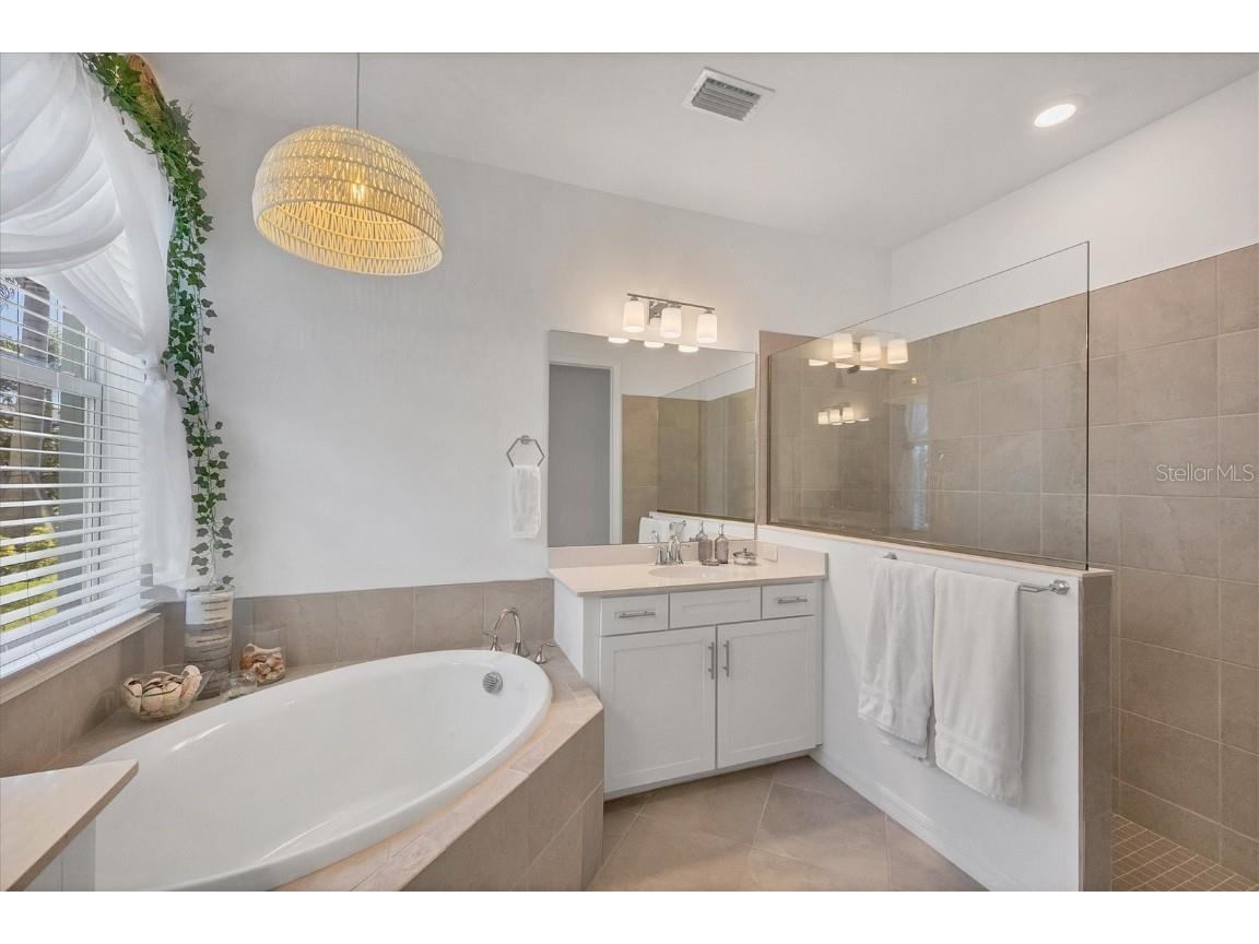 17455 Jadestone Court Venice FL 34293 C7481588 image17