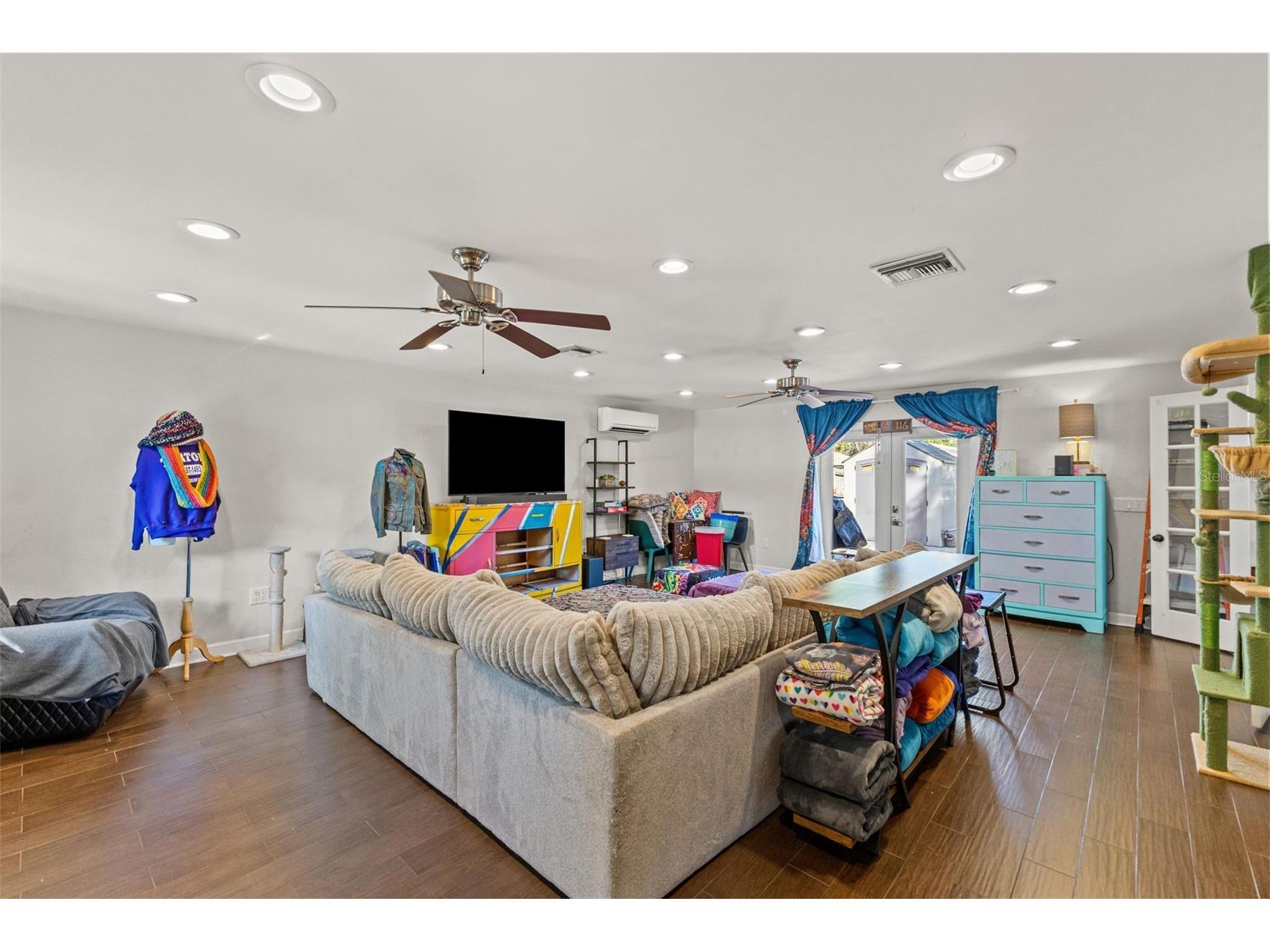 1747 26th Avenue N Saint Petersburg FL 33713 TB8472620 image10