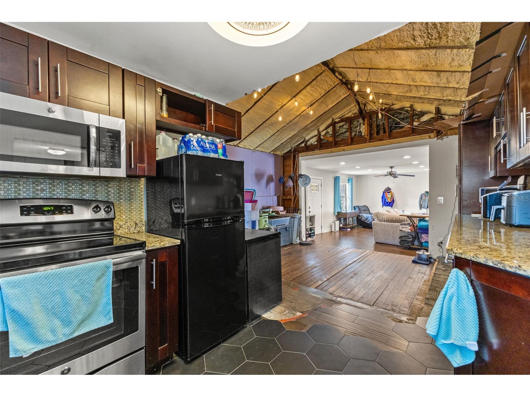 1747 26th Avenue N Saint Petersburg FL 33713 TB8472620 image17
