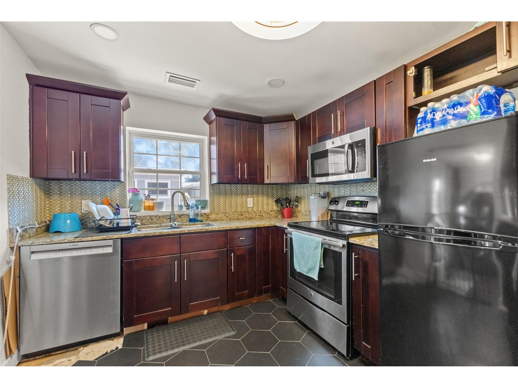 1747 26th Avenue N Saint Petersburg FL 33713 TB8472620 image19