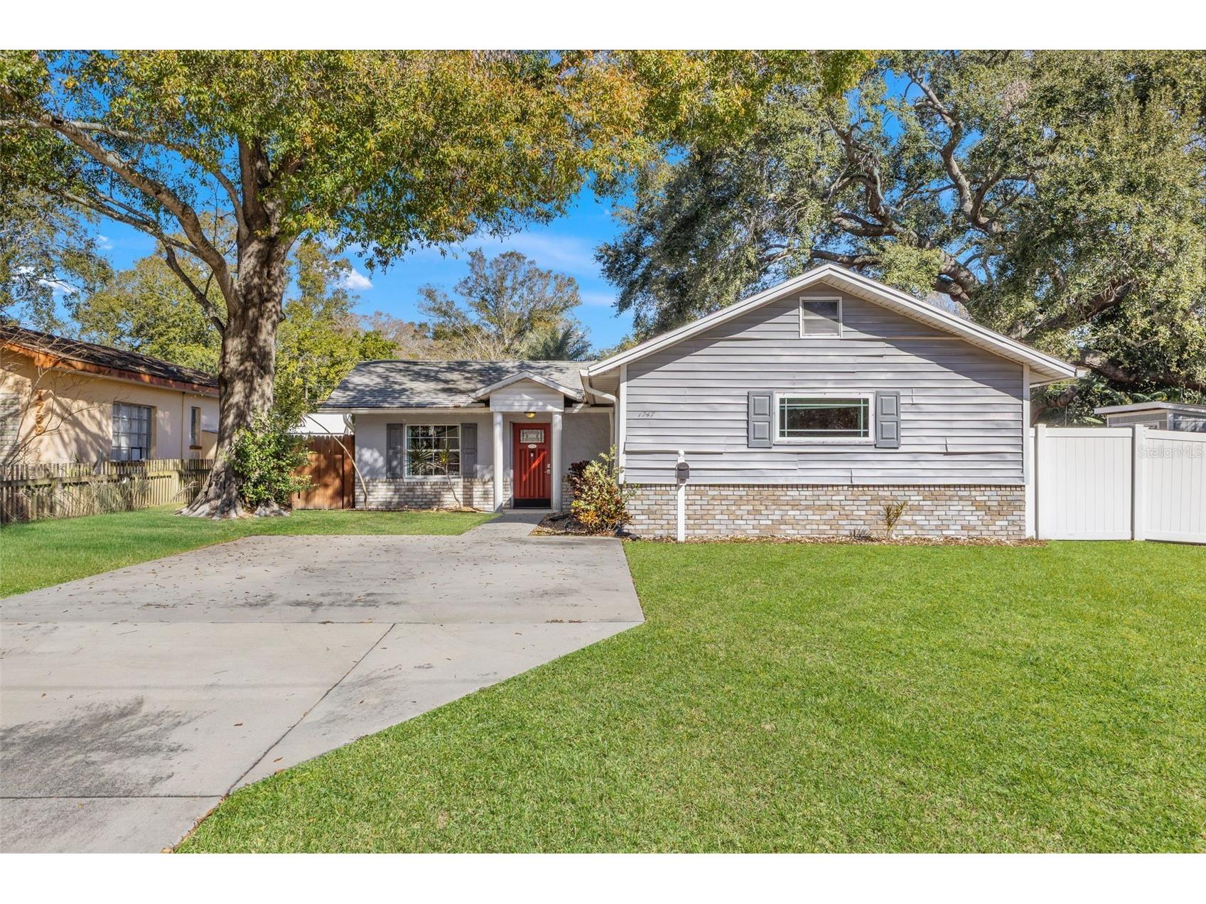 1747 26th Avenue N Saint Petersburg FL 33713 TB8472620 image2