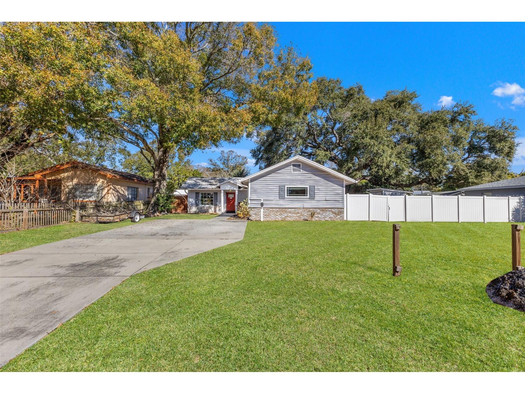 1747 26th Avenue N Saint Petersburg FL 33713 TB8472620 image3