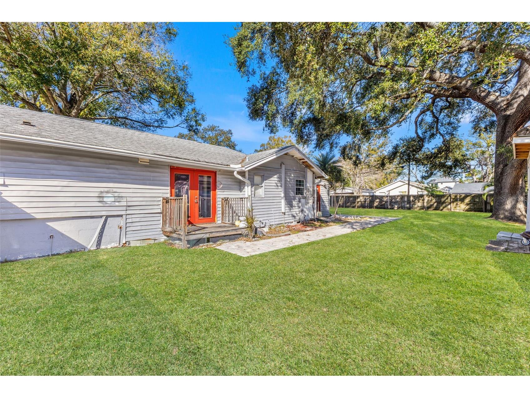 1747 26th Avenue N Saint Petersburg FL 33713 TB8472620 image31