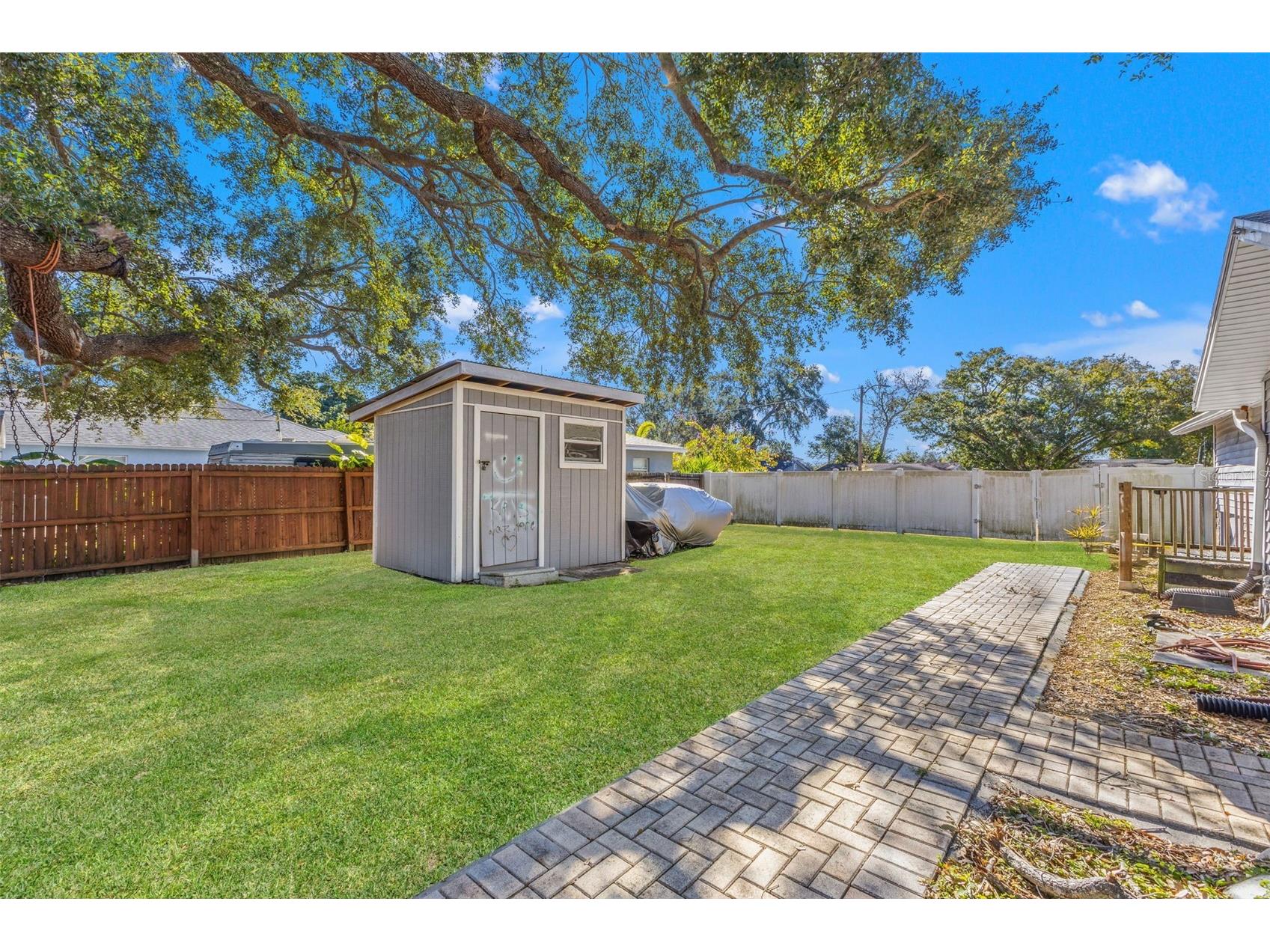 1747 26th Avenue N Saint Petersburg FL 33713 TB8472620 image34