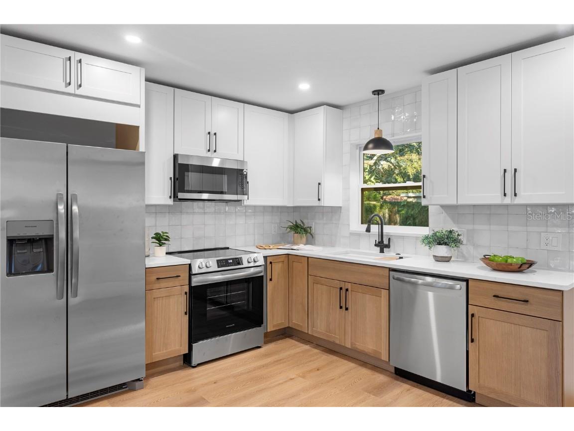 1747 Santa Anna Drive Dunedin FL 34698 TB8413438 image3