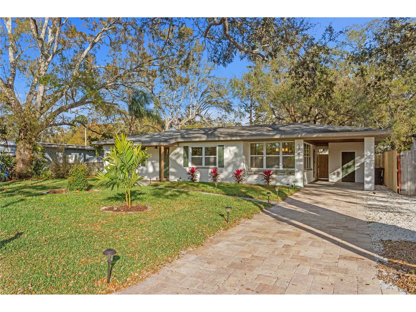 1747 Santa Anna Drive Dunedin FL 34698 TB8482717 image1